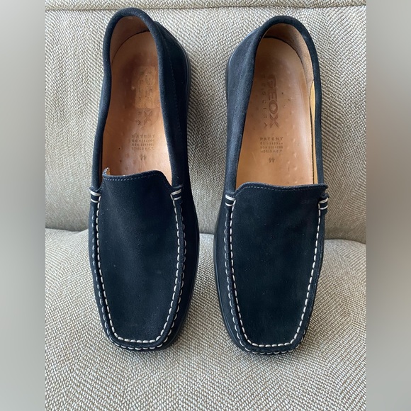 Geox Respira Men’s Driving Loafer. Black Suede W/Cream White Stitching, Size 44. - Picture 8 of 16